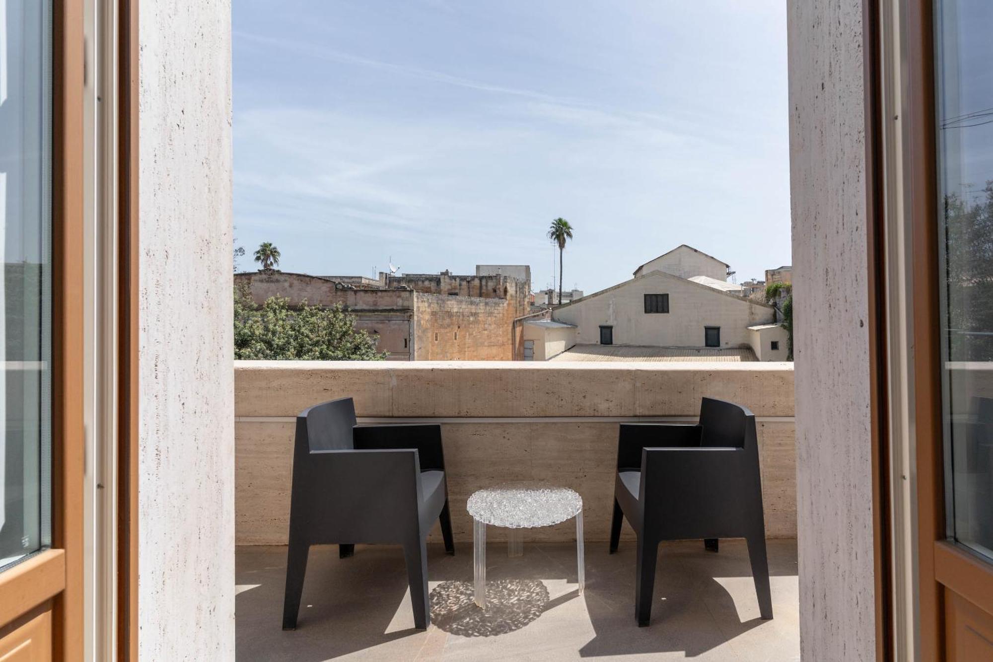 Limehome Lecce Palazzo Bn Exterior foto